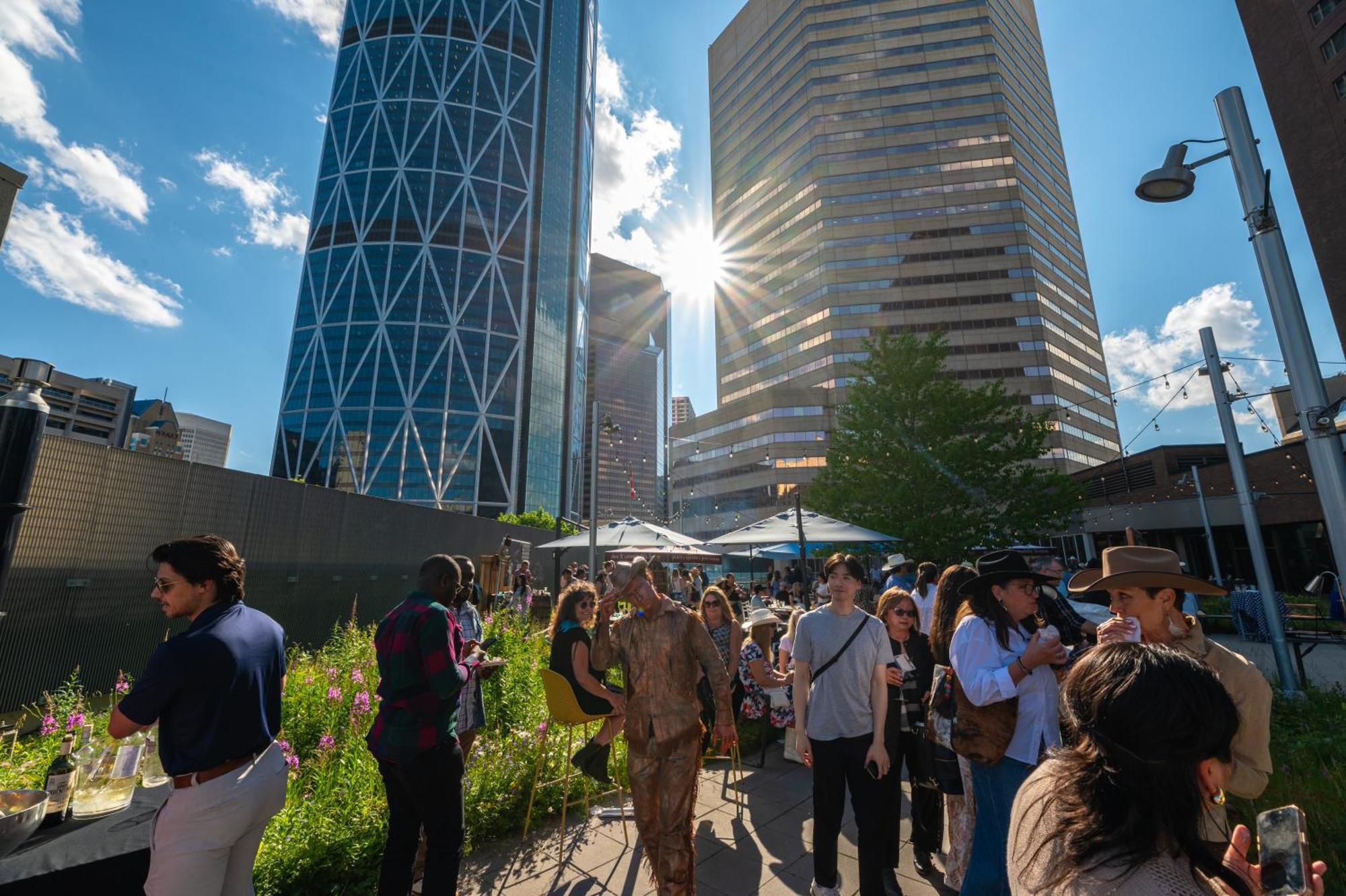 Delta Hotels By Marriott Calgary Downtown Экстерьер фото