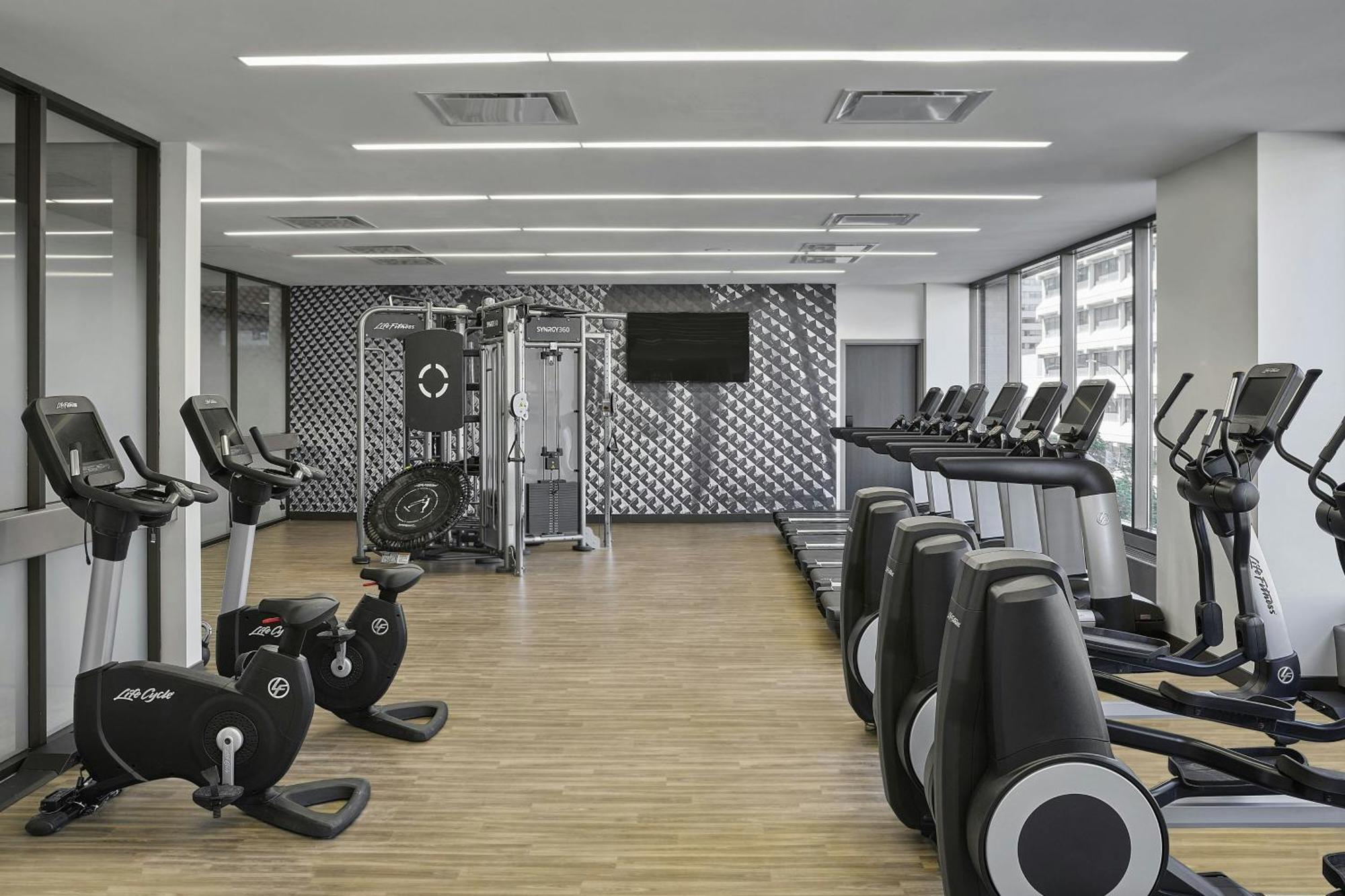 Delta Hotels By Marriott Calgary Downtown Экстерьер фото
